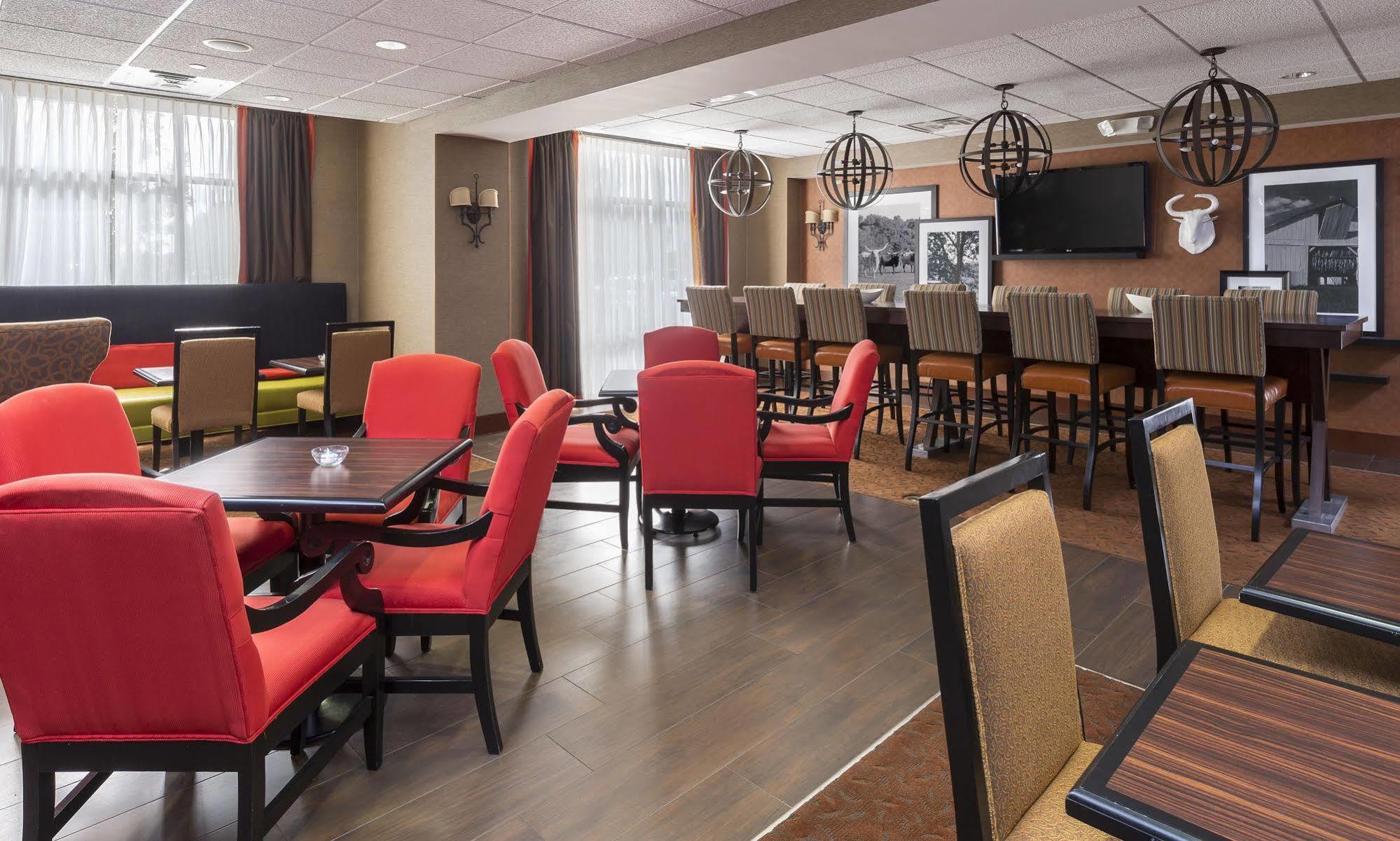 Hampton Inn Wichita Falls-Sikes Senter Mall Ngoại thất bức ảnh