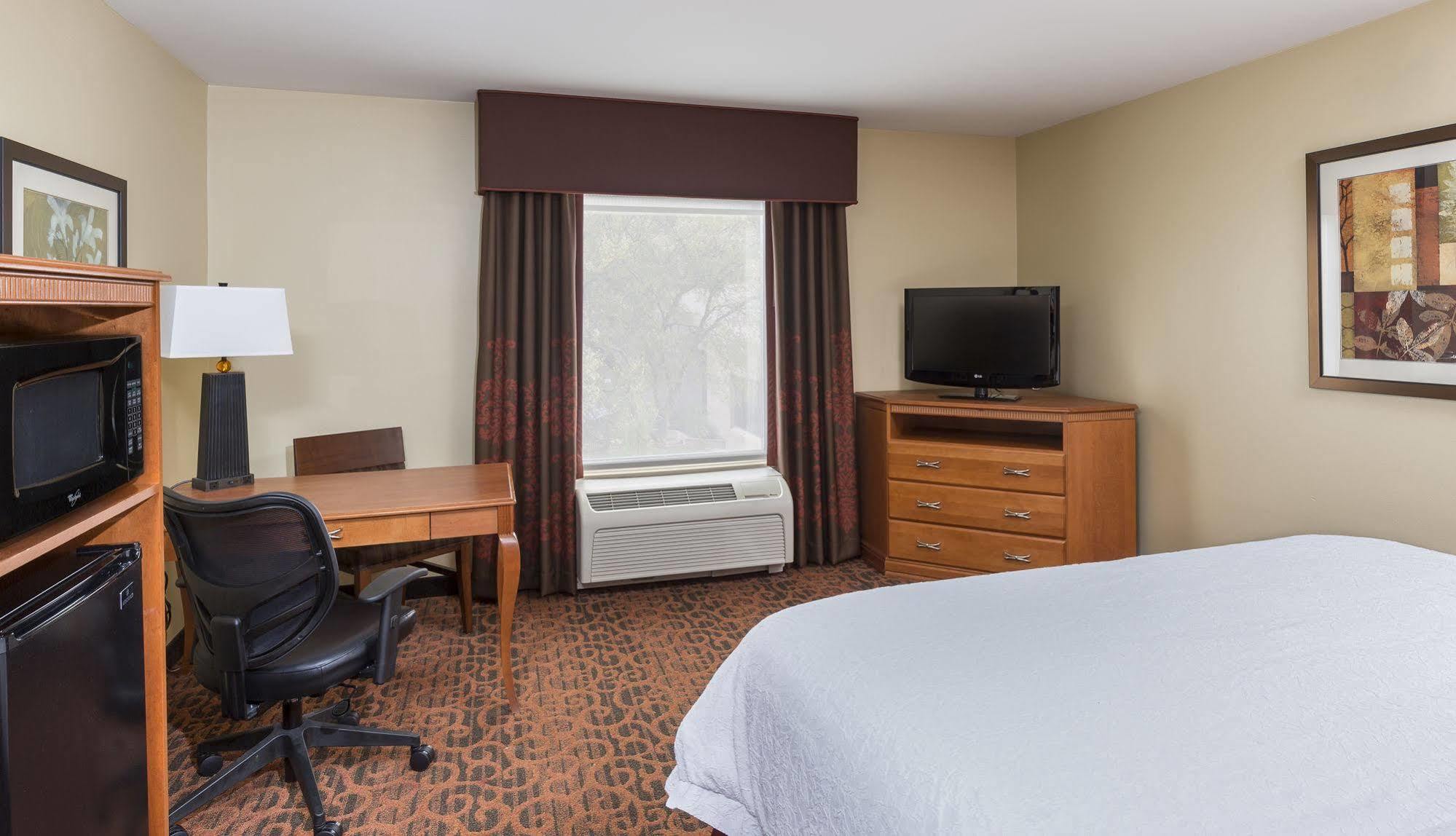 Hampton Inn Wichita Falls-Sikes Senter Mall Ngoại thất bức ảnh